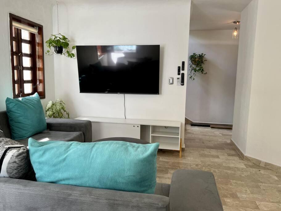 Beautiful Jungle House On A Strategic Location Villa Cancún Exteriör bild