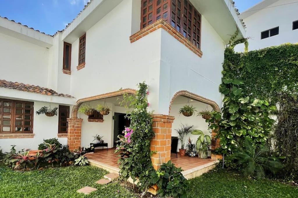 Beautiful Jungle House On A Strategic Location Villa Cancún Exteriör bild