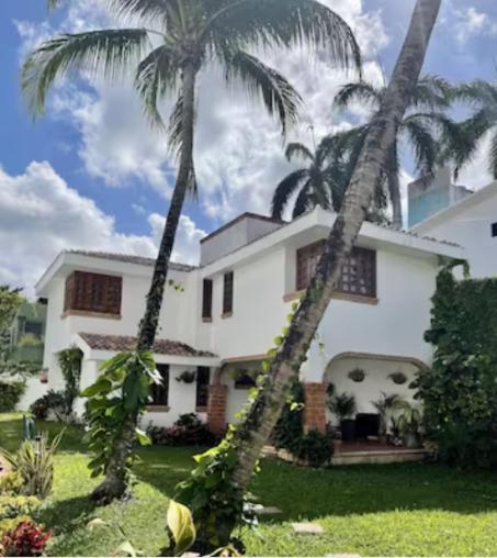 Beautiful Jungle House On A Strategic Location Villa Cancún Exteriör bild